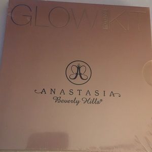 That Glow Glow Kit by Anastasia